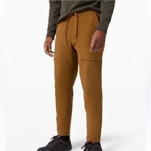 Lululemon Bowline Pants Burnt Caramel Utiltech Khaki Flax
Size L